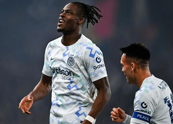 欧冠直播-拜仁关注国米中卫比塞克，尚未直接接触|德国|国际米兰|穆斯塔法-塞克|比塞克转会|拜仁慕尼黑_新浪体育_新浪新闻