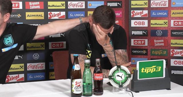 欧冠直播-阿瑙发布会当场落泪：很想念家人 好几个月没见面